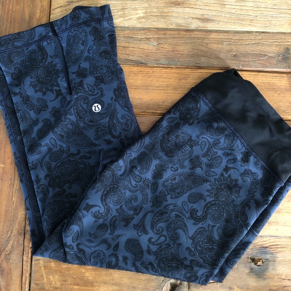 Lululemon athletica crops 10